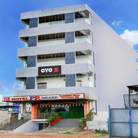 Hotel O Pr Grand Khammam Dış mekan fotoğraf